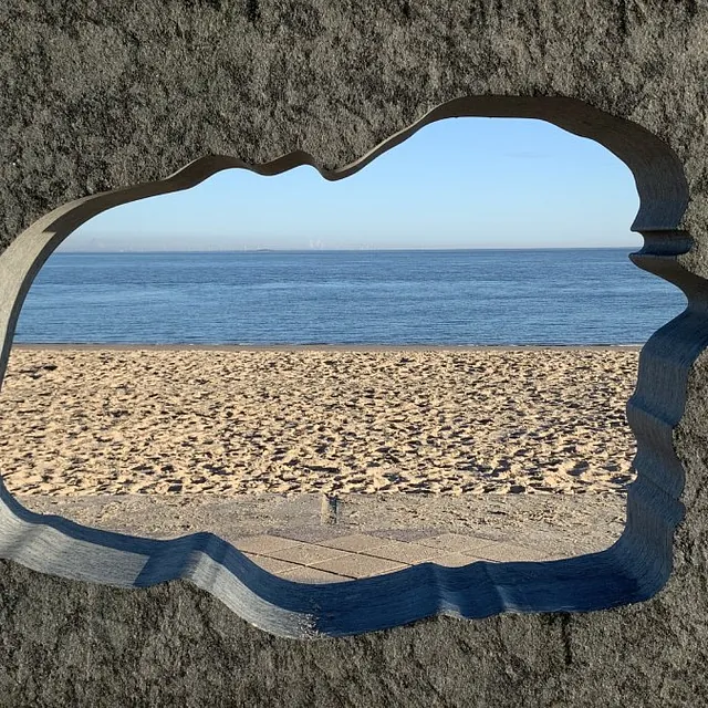 Ferienhaus Föhrliebt | Blick auf das Meer durch den Umriss von Föhr